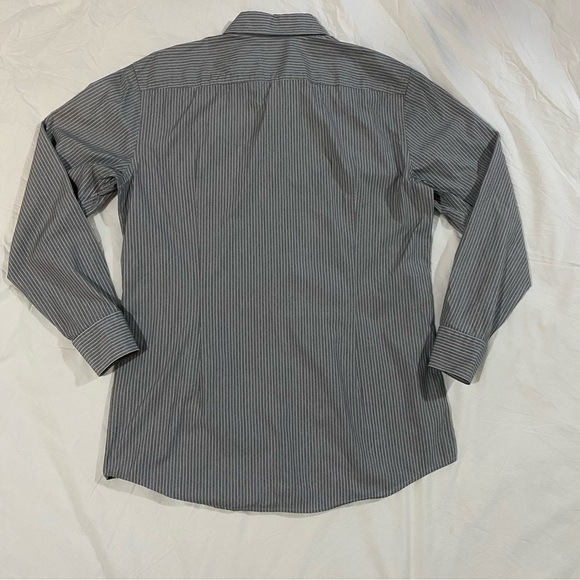Hugo Boss stripped  button down grey-white slim fit casual preppy Dress shirt - Picture 6 of 7